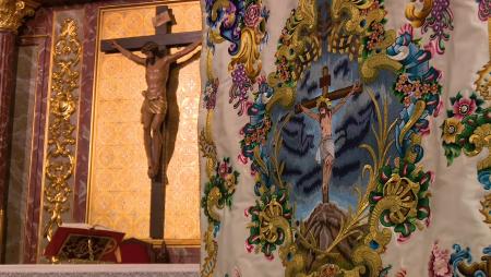 Imagen El nuevo estandarte del Cristo de los Remedios preside las fiestas de Sanse