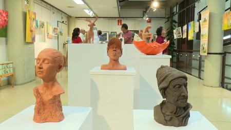 Imagen Paladeando la exposición coral de los talleres de Cultura en el Centro...