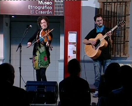 Imagen Blanca Altable y Chuchi Alcuadrado: música folk fresca, original y con mucha química