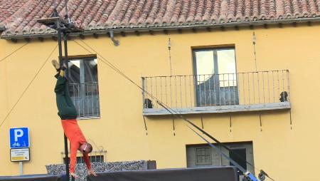 Imagen Y el Festival de Circo MADn causó asombro a su paso por San Sebastián de...