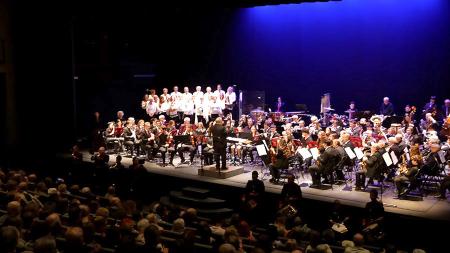 Imagen Lleno absoluto y mucha magia en el Concierto Extraordinario de San Sebastián