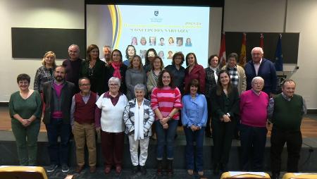 Imagen Cálido homenaje a los profesores jubilados de la ciudad por dedicar su...