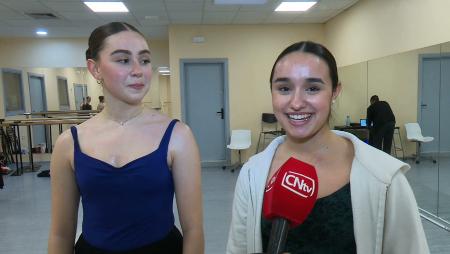 Imagen Sara Estades y Adela Barbón, de Eszena Danza, ganan el premio Vaslav Nijinsky Ciudad de Huesca 2025