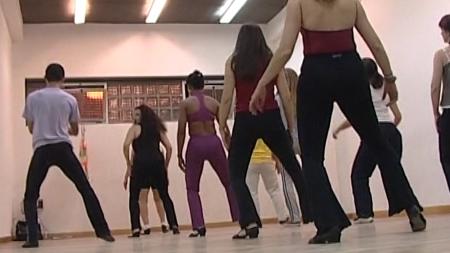 Imagen Pasó en Sanse: La Escuela de Samba de la EMMD nos enseñan a mover las caderas